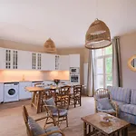 Chateau Belle Epoque - D'hotes & 4* Linxe