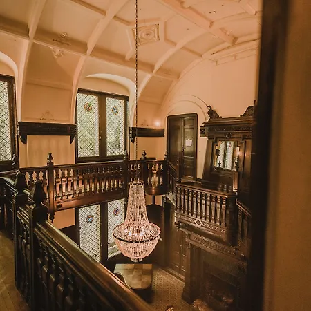 Chateau Belle Epoque - D'hotes & לינה וארוחת בוקר 4*